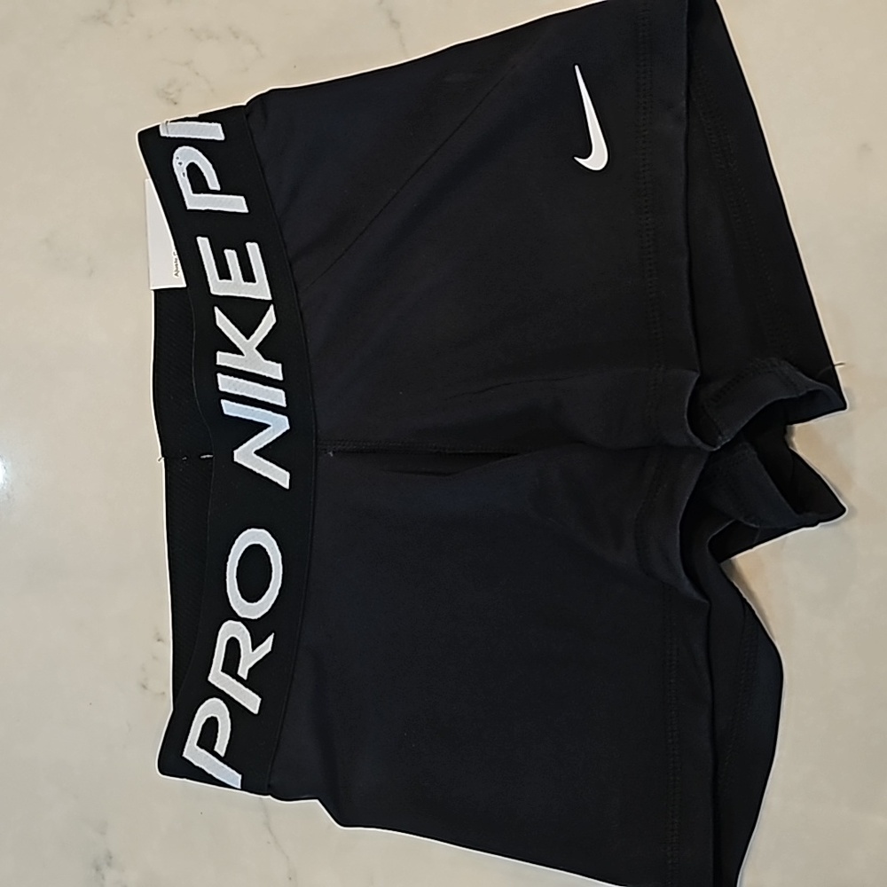 Nike Pro 3" shorts